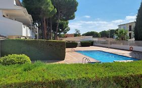 Apartamento Familiar Con Piscina Y Wifi